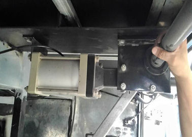 Controllo della bombola del meccanismo della porta del bus del certificato TS16949 con la serratura