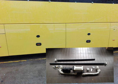 Meccanismo pneumatico della porta dei bagagli del bus di controllo con il cilindro destro e sinistro